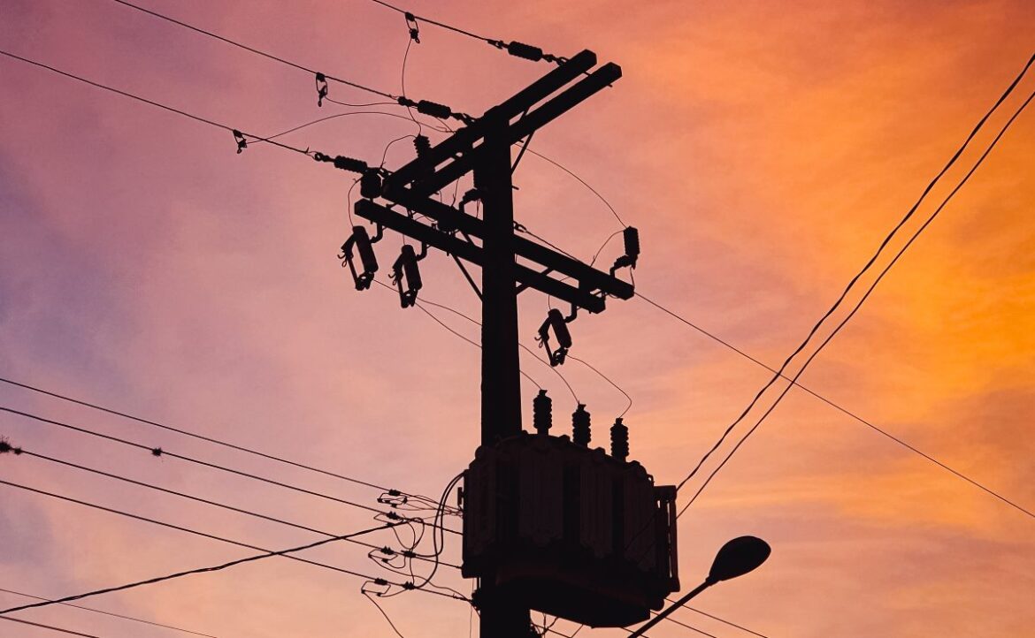 La División Peninsular de la CFE invertirá más de 340 millones de pesos para reducir los apagones que afectan el servicio de agua potable.