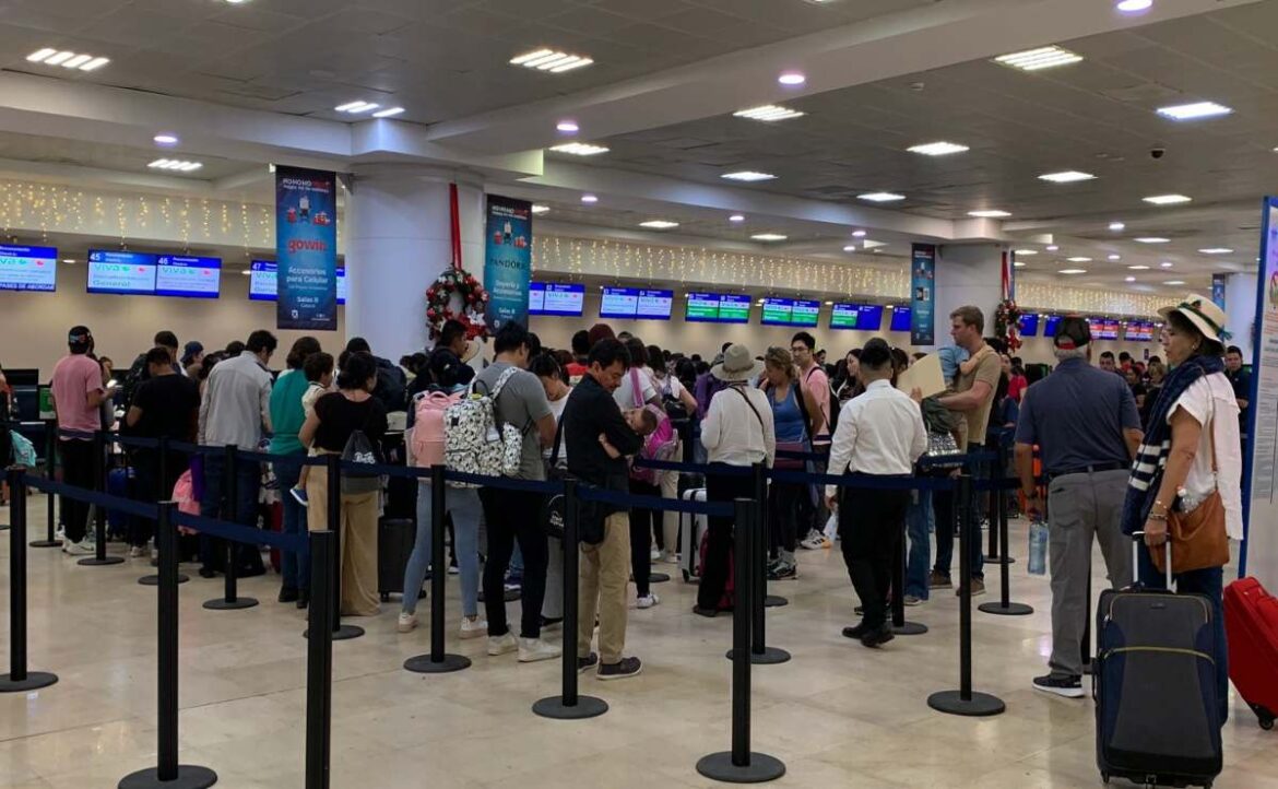 Aeropuerto Internacional de Cancún alcanza récord con 32.7 millones de pasajeros en 2023 impulsado por turismo internacional.