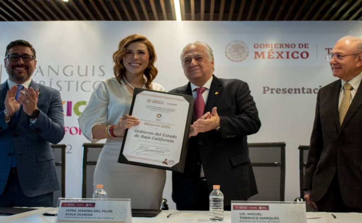 El secretario Federal de Turismo entregó a la gobernadora de Baja California el nombramiento de la sede del Tianguis Turístico México 2025.