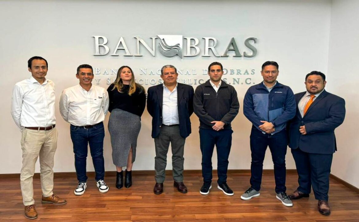 Refinanció la deuda pública estatal de largo plazo con la firma de contratos con cuatro instituciones financieras, cuyo monto supera los 35 mil millones de pesos.