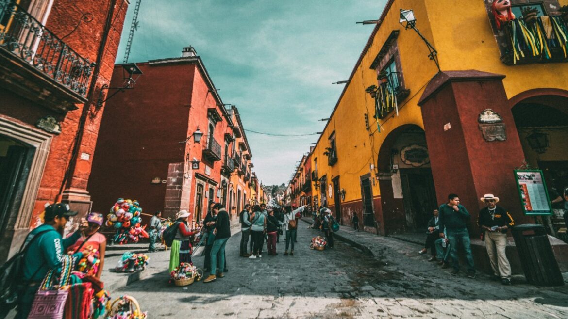 Este domingo 2 de junio se celebrarán las elecciones presidenciales del 2024, y aquí te decimos cómo denunciar un delito electoral.